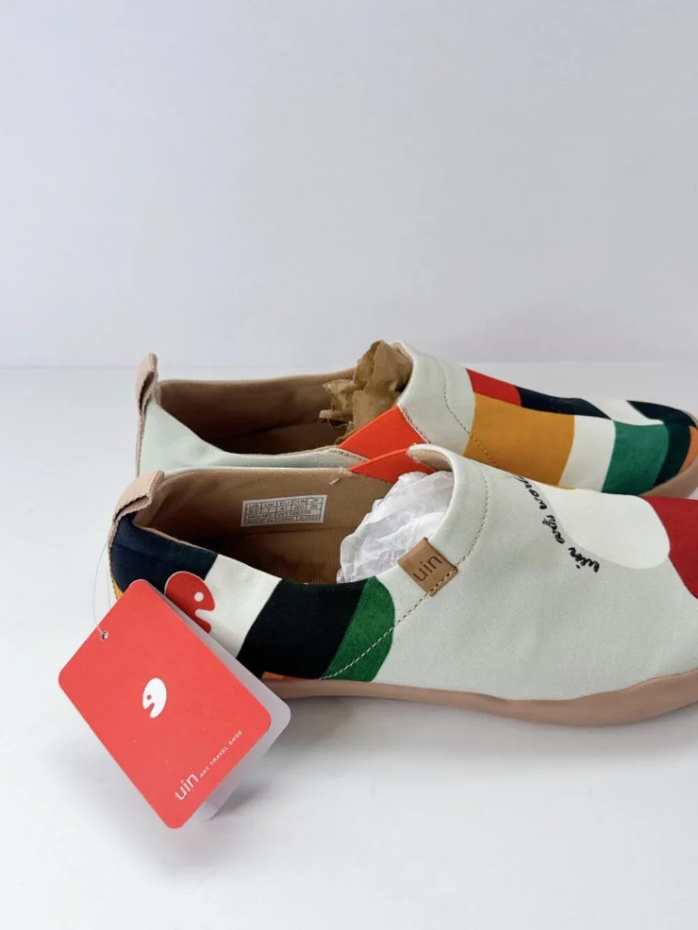 Size 9.5 UIN Hold That Color Slip-On Shoes Women’s Abstract Art Canvas Flats